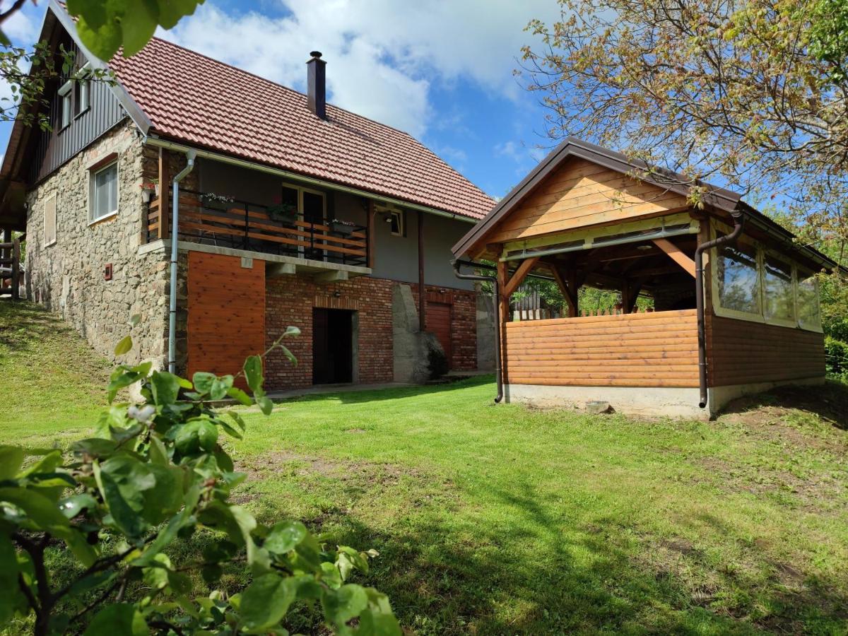 Holiday Home "Sleme" With Jacuzzi, Big Garden And Arbor With Fireplace Skrad Kültér fotó