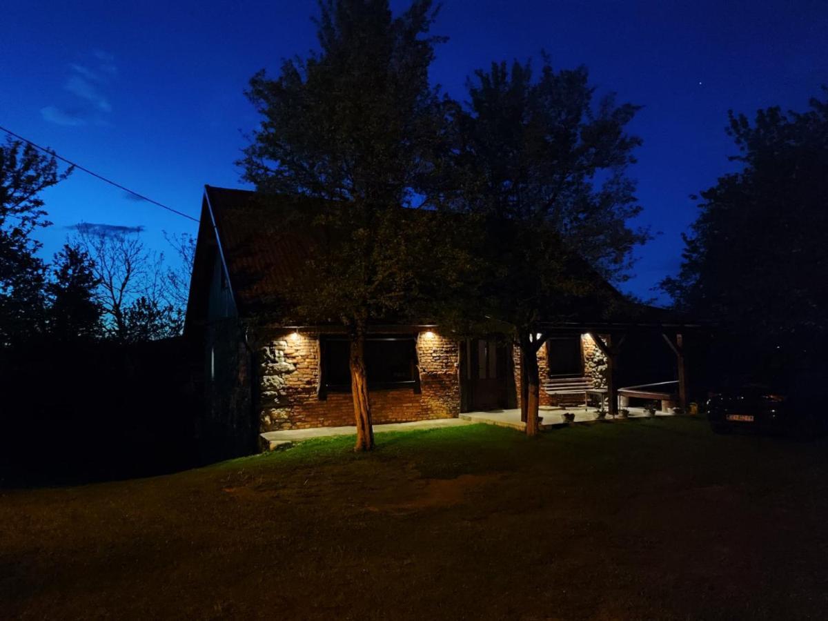 Holiday Home "Sleme" With Jacuzzi, Big Garden And Arbor With Fireplace Skrad Kültér fotó