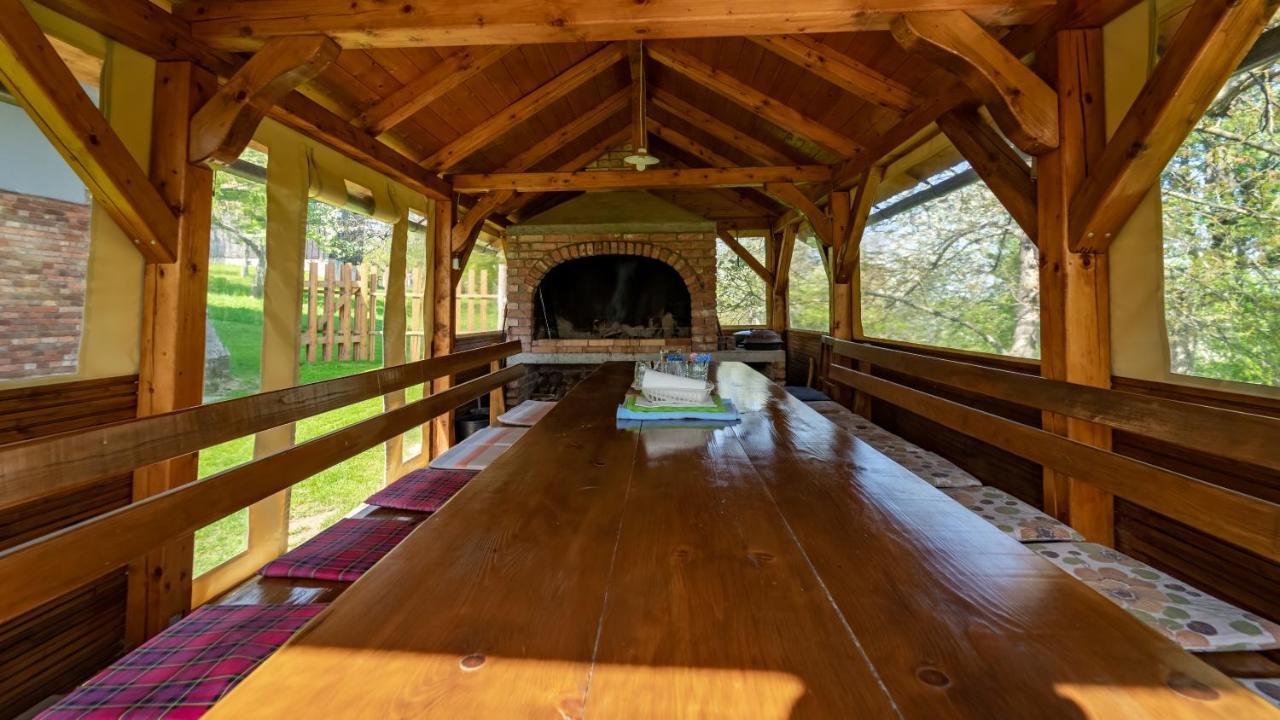 Holiday Home "Sleme" With Jacuzzi, Big Garden And Arbor With Fireplace Skrad Kültér fotó
