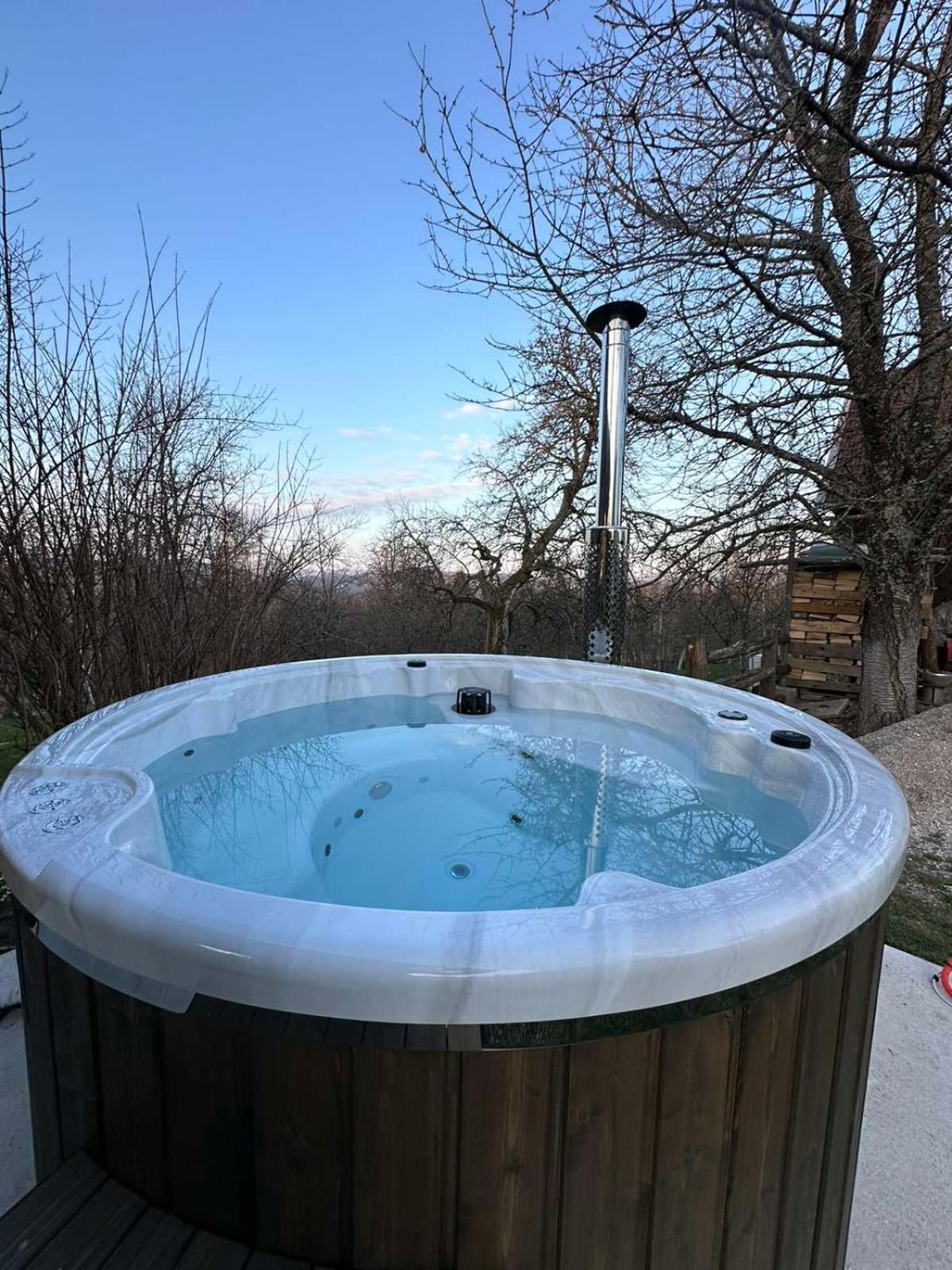 Holiday Home "Sleme" With Jacuzzi, Big Garden And Arbor With Fireplace Skrad Kültér fotó